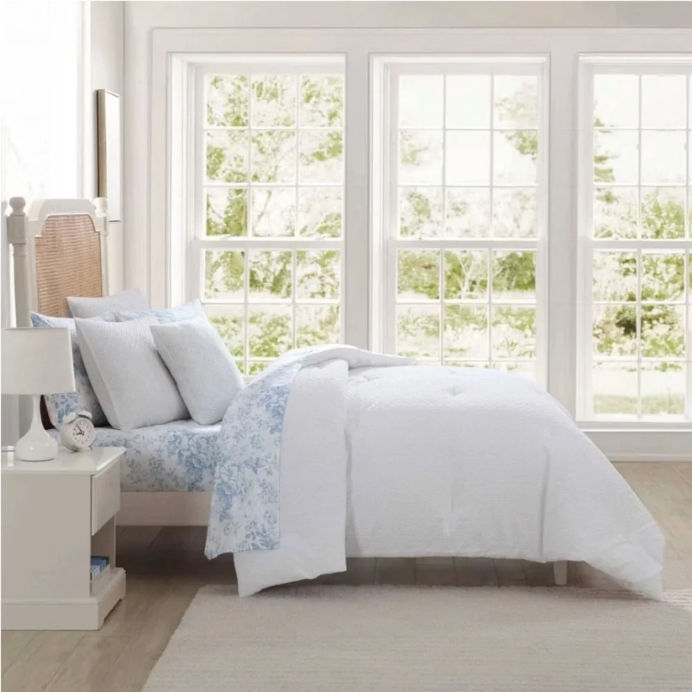 Elegant 6pc TXL Comforter Sheet Set White /Floral Blue